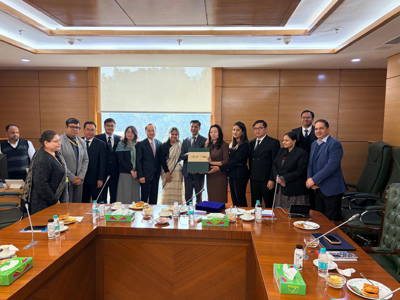 Visit of delegation of Civil Judgment Enforcement Management Agency, Ministry of Justice, Vietnam on 22.12.2025.